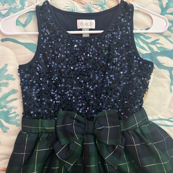 Size 8 girls formal dress - Picture 2 of 4